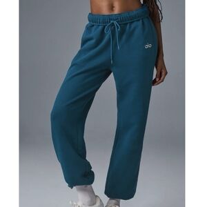Alo Accolade Sweatpant Eclipse Blue Size Medium